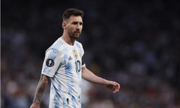 注意！儿童谨慎使用室外健身器材！